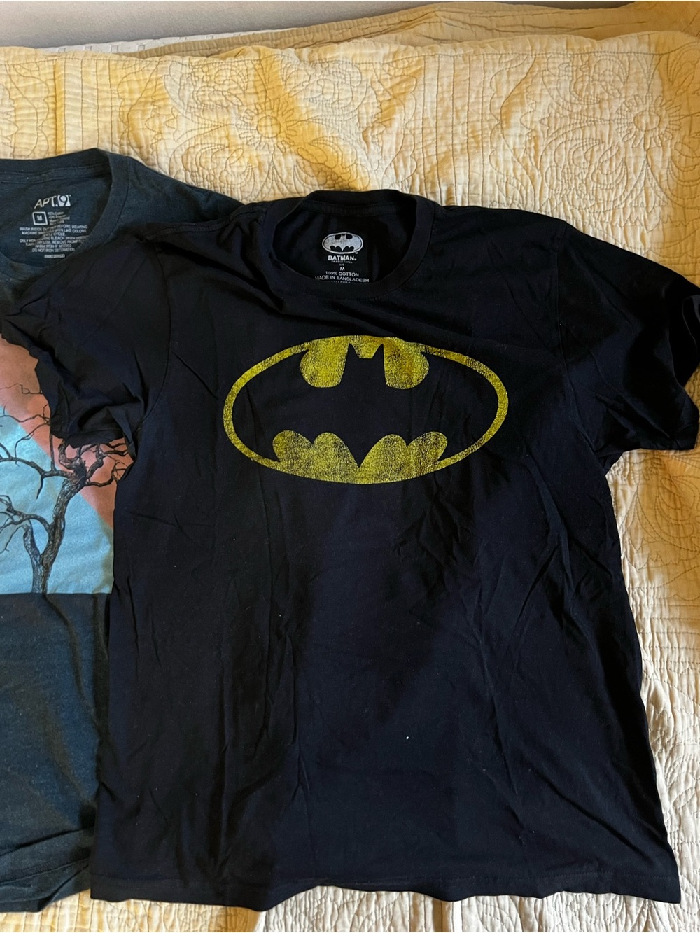 Four Medium Shirts Bundle - Picture 4 of 5